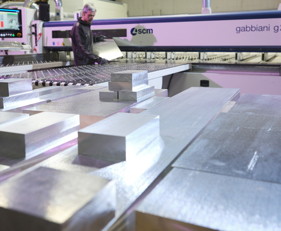 Metaalketen Hengelo Zaagmachine aluminium
